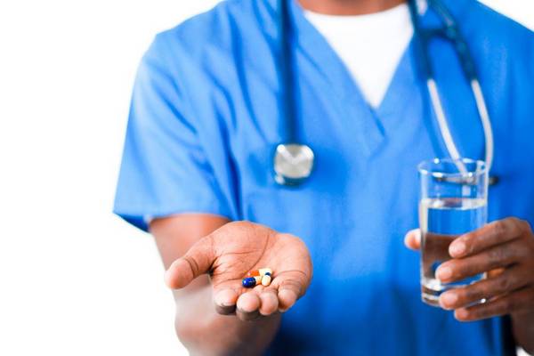 Biorąc naturalne suplementy ludzkiego hormonu wzrostu po 40 roku życia